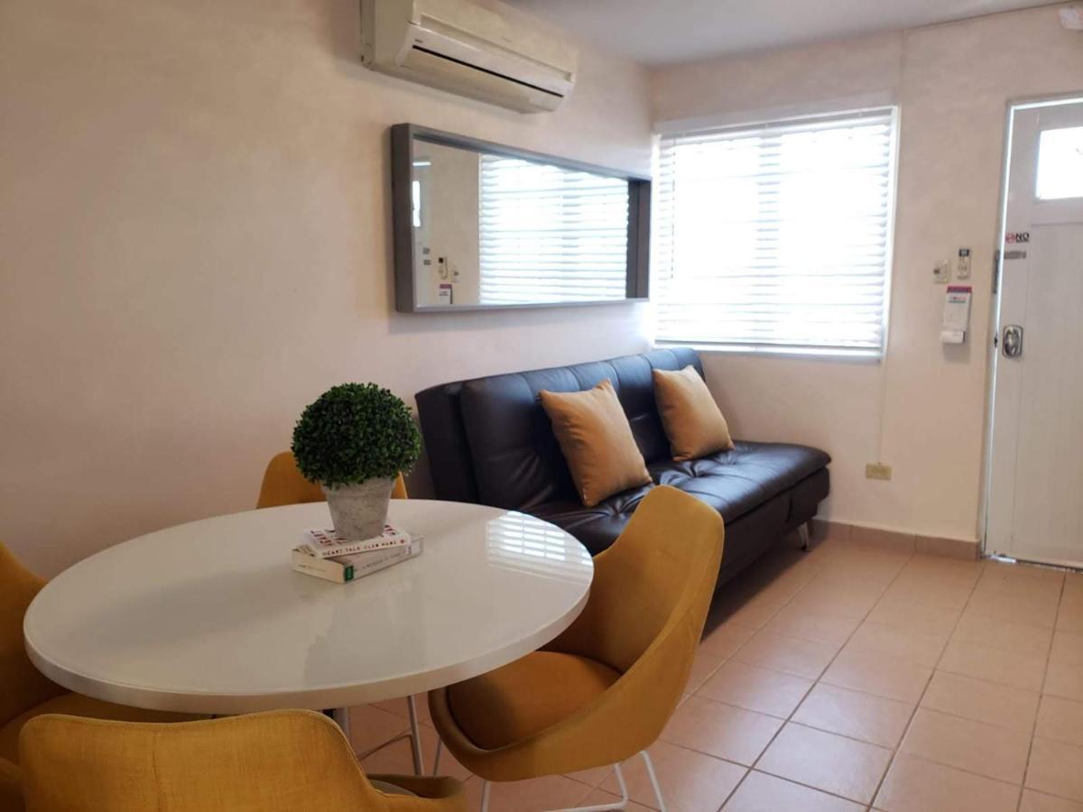 Private Jacuzzi Oasis With Mountain Views And Free Parking Apartman Ponce Kültér fotó